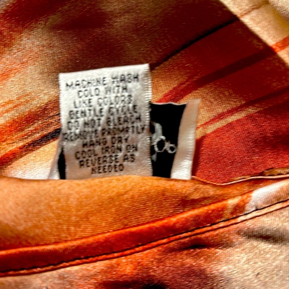 Caren Sports Women’s Elegant Black and Brown Blouse with Sophisticated Style - Picture 9 of 9